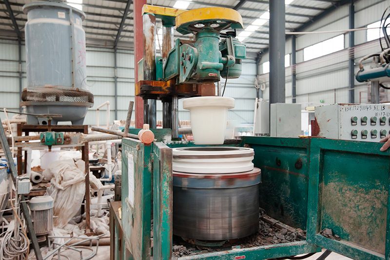 Forming of furnace body